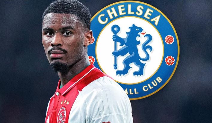 Chelsea are close to signing Jorrel Hato from Ajax!